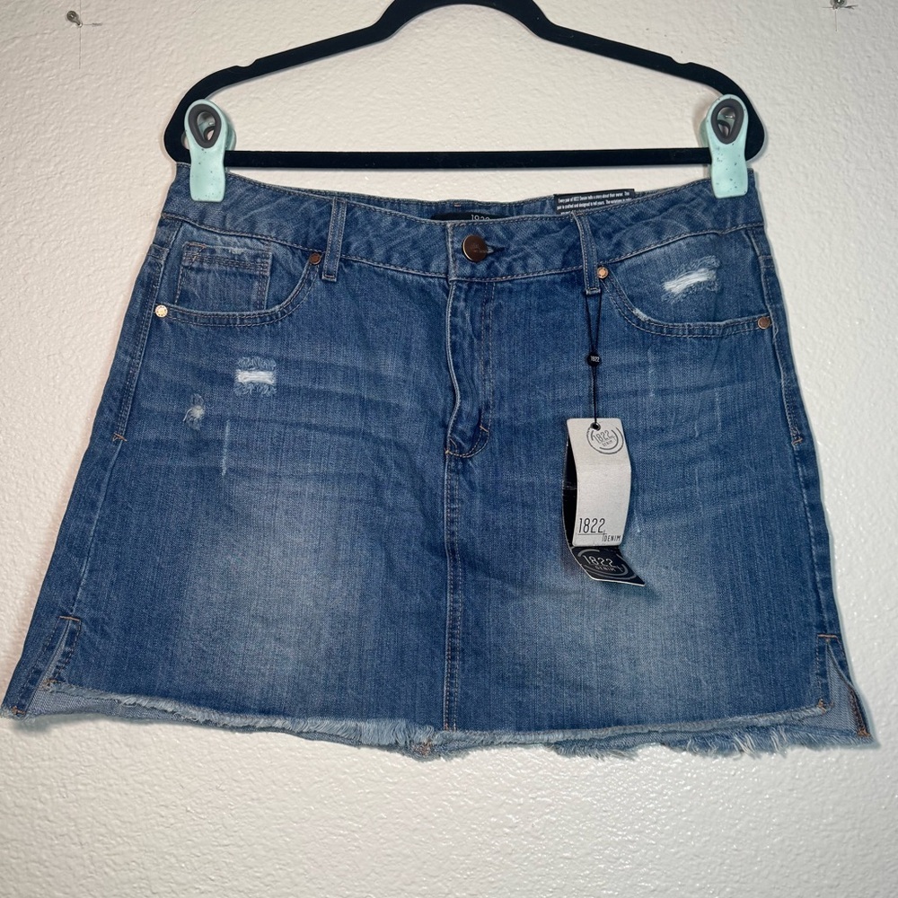 1822 Denim Blue Distressed Mini Skirt